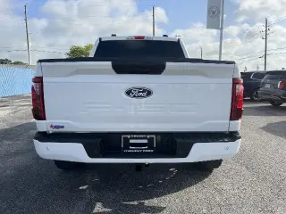 Ford F-150 2024 4x4 STX 4p SuperCrew 5.5 pies SB