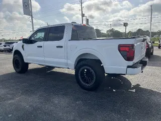 Ford F-150 2024 4x4 STX 4p SuperCrew 5.5 pies SB