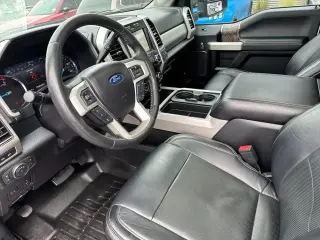 Ford F-350 Super Duty 2019 4x4 XLT 4p. Cabina Tripla 6.8 ft. SB SRW Camioneta