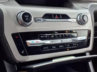 Ford Explorer 2023 AWD XLT 4p SUV