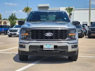 Ford F-150 2025 4x4 STX 4p SuperCrew 5.5 pies CB