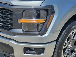 Ford F-150 2025 4x4 STX 4p SuperCrew 5.5 pies CB