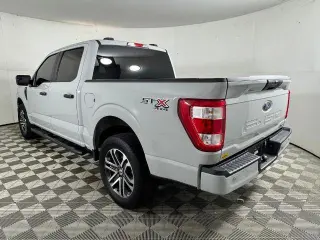Ford F-150 2023 4x4 XL 4p SuperCrew 5.5 ft. SB