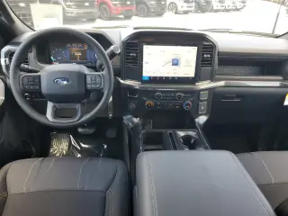 Ford F-150 2025 4x2 STX 4p SuperCrew 5.5 pies CB