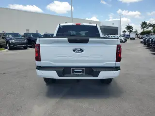 Ford F-150 2025 4x2 STX 4p SuperCrew 5.5 pies CB