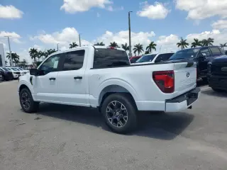 Ford F-150 2025 4x2 STX 4p SuperCrew 5.5 pies CB