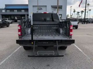 Ford F-150 2021 4x2 XL 4dr SuperCrew 5.5 ft. SB