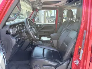 Jeep Wrangler Unlimited 2020 4x4 Sahara SUV 4p