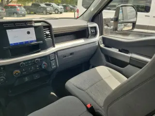 Ford F-250 Super Duty 2023 4x4 King Ranch 4dr Crew Cab 6.8 ft. SB Pickup