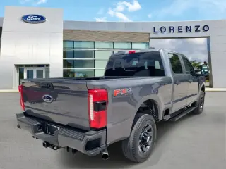 Ford F-250 Super Duty 2023 4x4 King Ranch 4dr Crew Cab 6.8 ft. SB Pickup