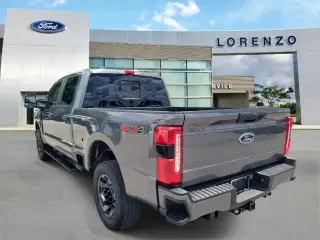 Ford F-250 Super Duty 2023 4x4 King Ranch 4dr Crew Cab 6.8 ft. SB Pickup