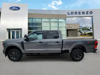 Ford F-250 Super Duty 2023 4x4 King Ranch 4dr Crew Cab 6.8 ft. SB Pickup