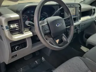 Ford F-250 Super Duty 2023 4x4 King Ranch 4dr Crew Cab 6.8 ft. SB Pickup