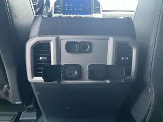 Ford F-250 Super Duty 2022 4x4 King Ranch 4p. Cabina de Tripulante 6,8 pies Caja Extendida