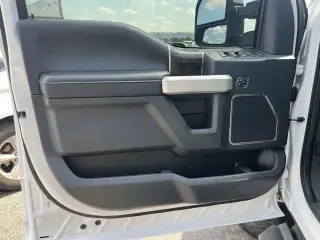 Ford F-250 Super Duty 2022 4x4 King Ranch 4p. Cabina de Tripulante 6,8 pies Caja Extendida