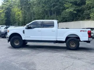 Ford F-250 Super Duty 2022 4x4 King Ranch 4p. Cabina de Tripulante 6,8 pies Caja Extendida