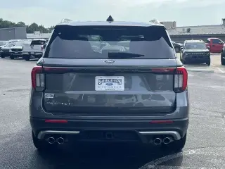 Ford Explorer 2025 Platinum 4p SUV