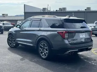 Ford Explorer 2025 Platinum 4p SUV