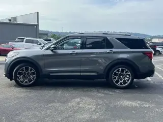 Ford Explorer 2025 Platinum 4p SUV