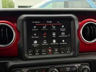 Jeep Wrangler Unlimited 2018 4x4 Rubicon 4p SUV (lanzamiento a mitad de año)