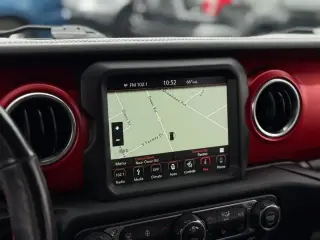 Jeep Wrangler Unlimited 2018 4x4 Rubicon 4p SUV (lanzamiento a mitad de año)