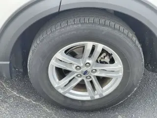 Ford Explorer 2024 XLT 4p SUV