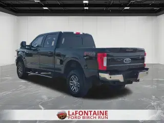 Ford F-250 Super Duty 2017 4x4 Platinum 4dr Crew Cab 6.8 ft. SB Camioneta