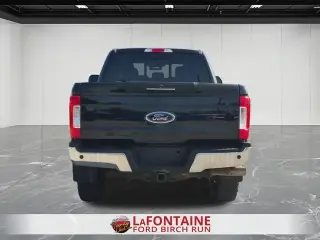 Ford F-250 Super Duty 2017 4x4 Platinum 4dr Crew Cab 6.8 ft. SB Camioneta