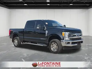 Ford F-250 Super Duty 2017 4x4 Platinum 4dr Crew Cab 6.8 ft. SB Camioneta