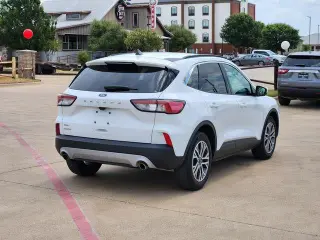 Ford Escape 2022 SEL 4dr SUV