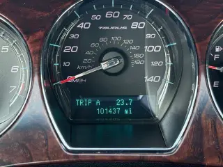 Ford Taurus 2011 SEL 4p Sedan