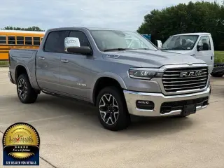 Ram 1500 2025 4x4 Laramie 4p Cabina Extendida 5.6 pies S Pickup