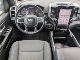 Ram 1500 2023 4x2 Lone Star 4p Cabina Completa de Tripulación 5.6 ft. SB Camioneta