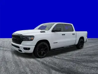 Ram 1500 2023 4x2 Lone Star 4p Cabina Completa de Tripulación 5.6 ft. SB Camioneta