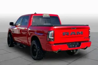 Ram 1500 2018 4x4 Night 4dr Crew Cab 5.5 ft. SB Camioneta