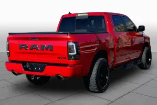 Ram 1500 2018 4x4 Night 4dr Crew Cab 5.5 ft. SB Camioneta