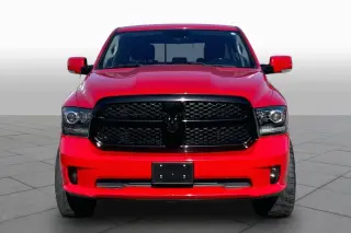 Ram 1500 2018 4x4 Night 4dr Crew Cab 5.5 ft. SB Camioneta