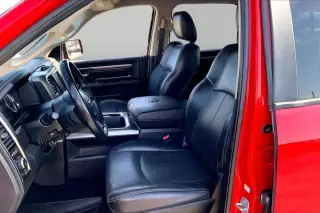 Ram 1500 2018 4x4 Night 4dr Crew Cab 5.5 ft. SB Camioneta