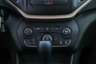 Jeep Cherokee 2018 Latitude 4p SUV