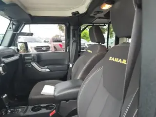 Jeep Wrangler Unlimited 2015 4x4 Altitude 4p SUV