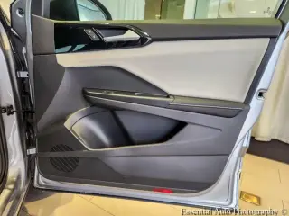 Volkswagen Taos 2025 AWD S 4Motion SUV de 4 puertas