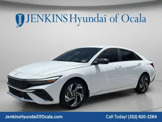 Sedán Hyundai ELANTRA 2025 SEL Sport de 4 puertas