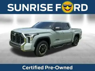 Toyota Tundra 2026 4x4 SR5 4 puertas CrewMax Cab Pickup SB
