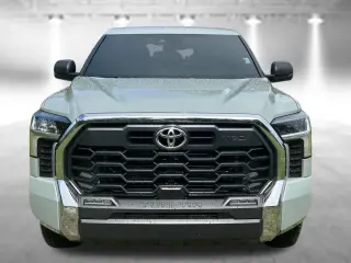 Toyota Tundra 2026 4x4 SR5 4 puertas CrewMax Cab Pickup SB