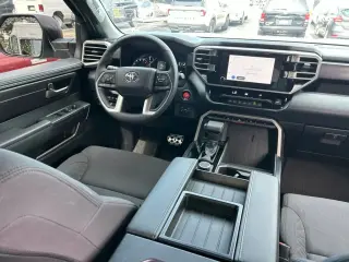 Toyota Tundra 2026 4x4 SR5 4 puertas CrewMax Cab Pickup SB