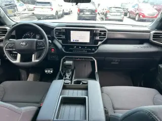 Toyota Tundra 2026 4x4 SR5 4 puertas CrewMax Cab Pickup SB
