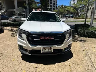 GMC Terrain SLE SUV de 4 puertas 2024