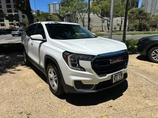 GMC Terrain SLE SUV de 4 puertas 2024