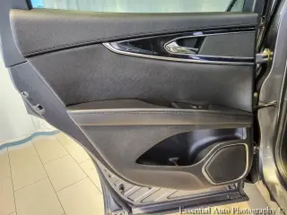 Lincoln Nautilus Standard SUV 4 puertas 2021