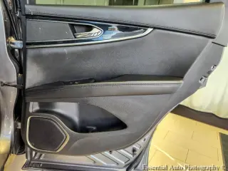 Lincoln Nautilus Standard SUV 4 puertas 2021